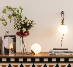 Lampe à poser, NH, blanc, laiton- Artemide