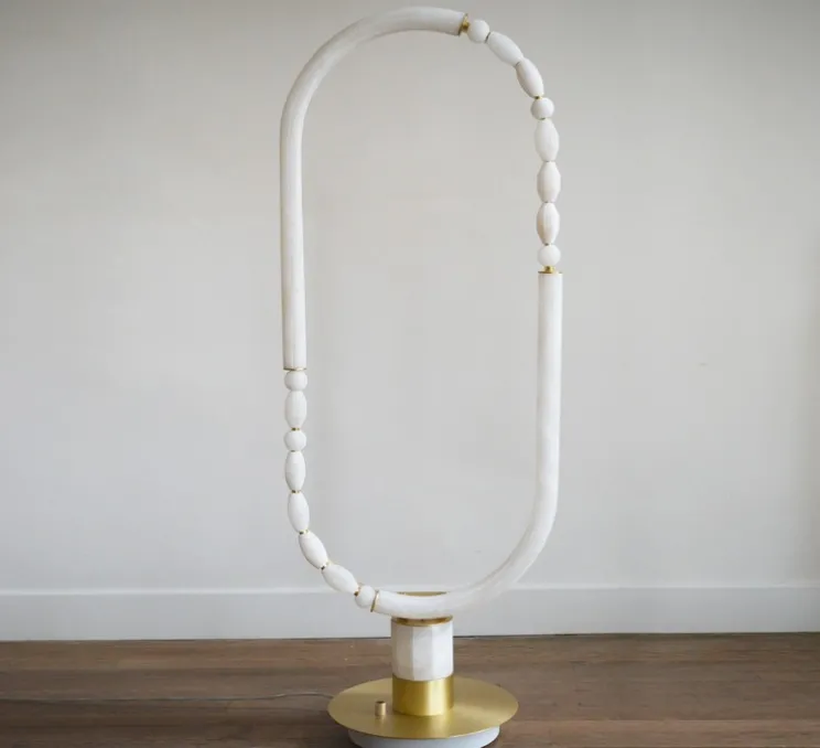 Lampe à poser, Pearl L, laiton satiné, albâtre, LED, 2700K, 3792 lm, TRIAC, L44cm, H115cm - AME EDITIONS MANUFACTUREES