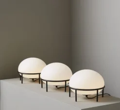 Lampe à poser, Pump, blanc & noir, Ø24cm, H22cm - WOUD