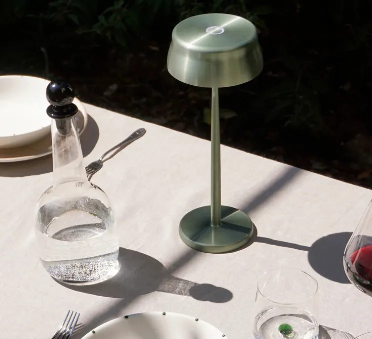 Lampe à poser, Sister Light, vert, IP65, LED, dim, 2200-4000K, 250 - 275 - 296 - 338 lm, Ø13,2cm, H32,8cm - Zafferano