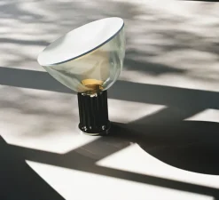 Lampe à poser, Taccia Verre, noir, LED, 2700K, 1400lm, Ø49,5cm, H64,5cm - Flos