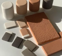 Lampe à poser, Terra Big, chocolat/lignes, chocolat/lignes, chocolat/sablé, IP44, LED, dim, 2700K, 1000 lm, Ø37,2cm, H48,2cm - Pott