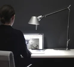 Lampe à poser, Tolomeo Table, Aluminium, H129cm, L122cm,3000k, 632lm- Artemide