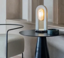 Lampe à poser, Vima, albâtre, laiton brossé, L36cm, H37cm - Bert Frank