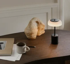 Lampe, Baladeuse, Blossi Portable Mini, noir, opal, IP65, LED, dim, 2700K, 230 lm, Ø14cm, H26,2cm - Nuura