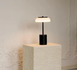 Lampe, Baladeuse, Blossi Portable Mini, noir, opal, IP65, LED, dim, 2700K, 230 lm, Ø14cm, H26,2cm - Nuura