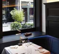 Lampe, baladeuse, Cordeless, KNOKKE, LED, 2700k, noir et laiton, L8cm, H35cm - DCW éditions Paris