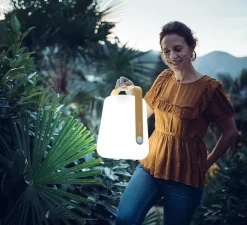 Lampe, Baladeuse, d'extérieur, BALAD, miel, LED, H38cm, Ø28cm, IP44 - FERMOB