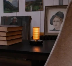 Lampe, Baladeuse, Frechin à table, marbre noir, finition or, LED, dim, 2200K, 100 lm, Ø13cm, H16,6cm - DCW éditions Paris