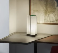 Lampe, Cabanon, réédition Le Corbusier, blanc, zinc noir, Ø21cm, H42cm - Nemo Lighting