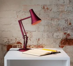 Lampe de bureau, 90 mini mini, rouge berry, LED, 3000K, 470lm, L38cm, H32cm - Anglepoise