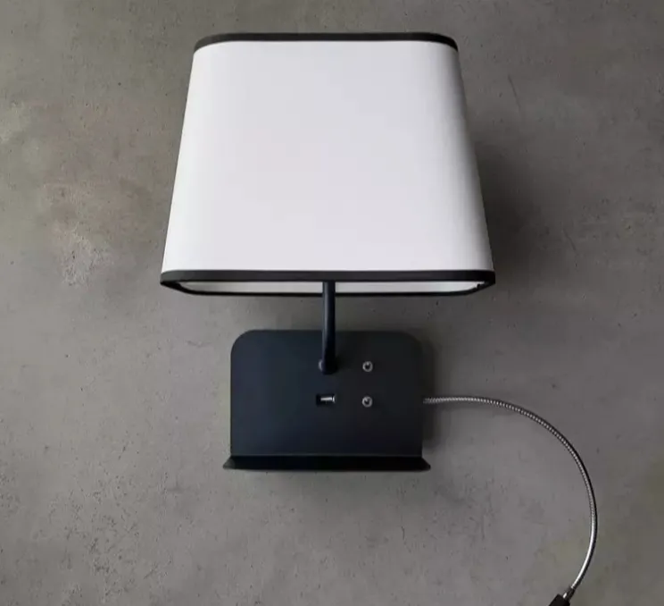 Liseuse murale, Escale version gauche du lit, blanc & noir, L25cm, H32cm - DesignHeure