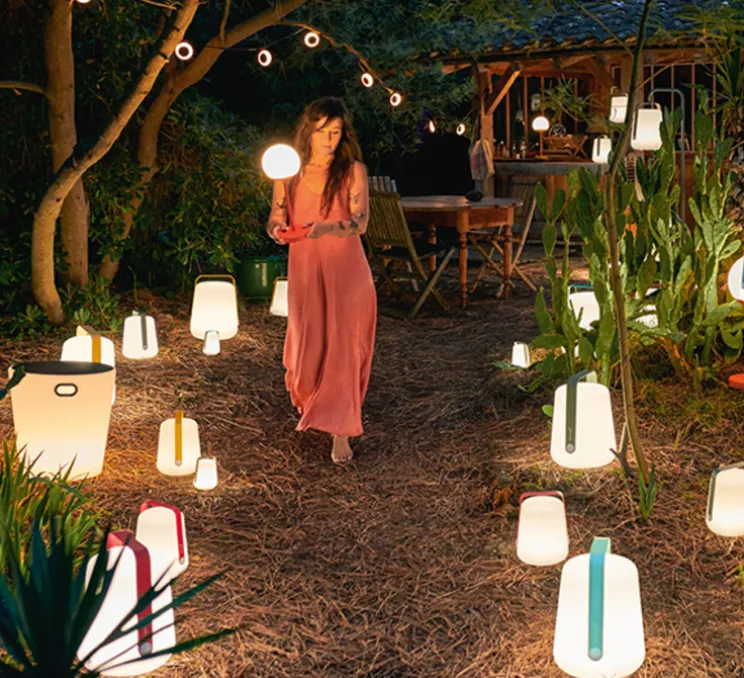 Objet lumineux, INOUI TABOURET LUMINEUX, BLUETOOTH, carbone, 0LED, 3000-6000K, 250lm, L42cm, H44.9cm - FERMOB