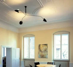 Plafonnier, 3 bras pivotants, noir, Ø135cm - Serge Mouille