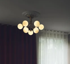 Plafonnier, Apiales 9, laiton brossé, verre opalin , Ø59,5cm, H39,9cm - Nuura