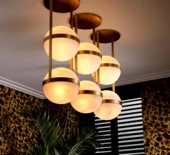 Plafonnier, Dover, laiton antique, verre opalin, L38cm, H105cm - Eichholtz