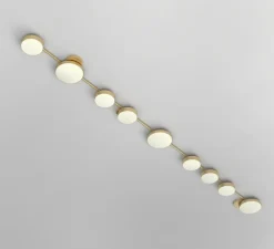 Plafonnier, Line, Globes and Discs 320, laiton brossé, LED, 2700K, lm, L279cm, H3,8cm - Atelier Areti