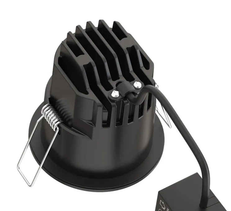 Spot encastrable, Hydra Basse Luminance, noir, réflecteur noir, IP65, LED, dim, 2700, 3000 ou 4000K, 545-730 lm, Ø8cm, H8,5cm - Solum