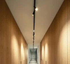 Spot pour rail, Mick on Strex 2.0, noir et or, LED, dim, 2700K, 890 lm, L17,1cm, H13cm - Wever&Ducré