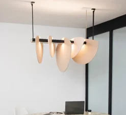 Suspension accoustique, Murmure, lin et pierre grège, LED, 3000K, 2030-4750 lm, L100cm, H51cm - DesignHeure