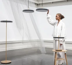 Suspension, Asteria Medium, noir et laiton, LED, 3000K, 1300lm, Ø43cm, H14cm - Umage