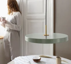 Suspension, Asteria Medium, olive et laiton, LED, 3000K, 1300lm, Ø43cm, H14cm - Umage