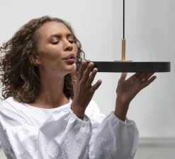 Suspension, Asteria Mini Plus, noir et laiton, LED, 2400-2700-3000K, 1200lm, Ø31cm, H10.5cm - Umage