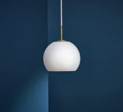 Suspension, Ball glass, blanc opalin, Ø18cm, H15cm - Frandsen