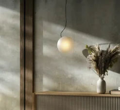 Suspension, Bright Ripple, blanc, câble noir Ø20cm, H20cm - Nordic Tales