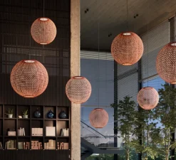 Suspension d'extérieur, Nans Sphere S, Brun graphite - Teinte rouge, IP66, LED, dim, 2700K, 1400 lm, Ø60cm, H257cm - Bover