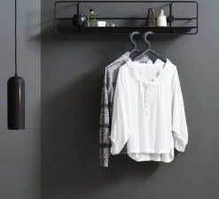 Suspension, Gap, tall, noir, intérieur laiton, LED, Ø10cm, H30cm - Woud