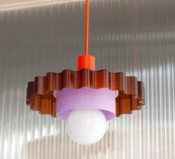 Suspension, Gigi n°3, câble orange, blanc, violet, Ø28cm, H14,5cm - Warren & Laetitia pour Nedgis