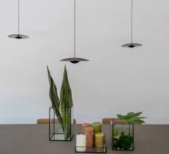 Suspension, Ginger 20x3, intérieur blanc, extérieur noir, LED, 2700K, 3x139lm, Ø20cm, H3,9cm - Marset