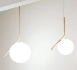 Suspension, IC Lights S2, opalin et laiton brossé, Ø30cm, H70,2cm - Flos