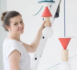 Suspension, JUNIT, Record, frêne, rouge, H25cm - SCHNEID