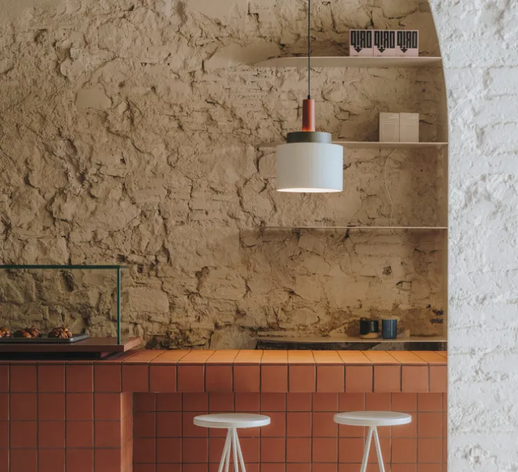 Suspension, Keops L, blanc gris, gris brun, rouge brique, Ø30cm, H39,5cm - LEDS C4