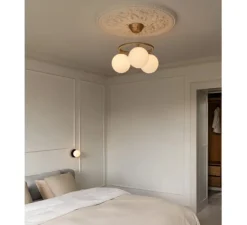 Suspension, Miira 3 Circular, laiton, verre opal, Ø54cm, H54cm - Nuura