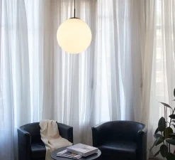 Suspension, Moon C, noir mat et verre opalin, Ø30cm, H30cm - Luxcambra