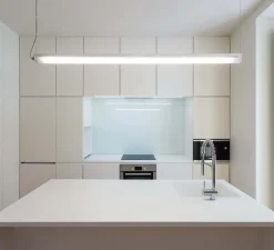 Suspension ou plafonnier, Tubo 70, transparent, IP67, LED, 2700K, 990 lm, Ø7cm, L63cm - O/M Light