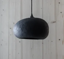 Suspension, Pebble L, noir charbon, L44cm, H29cm - Ay Illuminate
