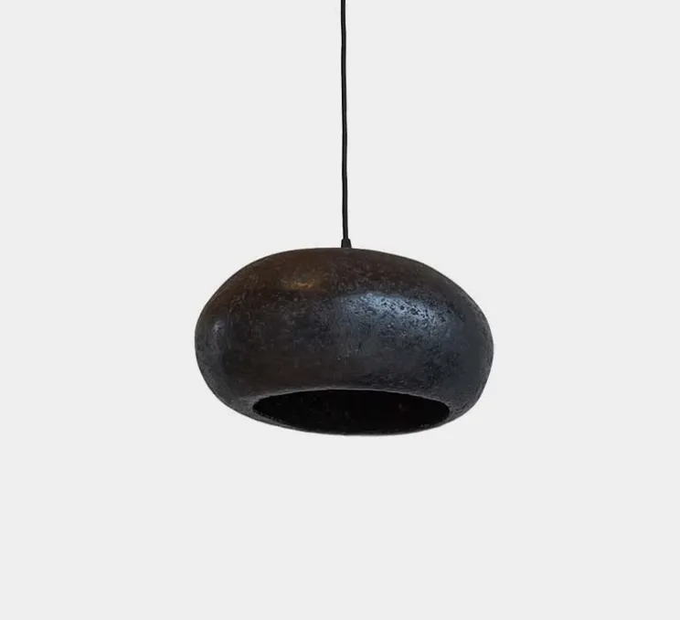 Suspension, Pebble M, noir charbon, L35,5cm, H21,5cm - Ay Illuminate
