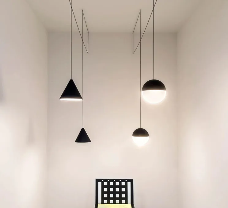 Suspension, String Light (cone, 12m, rosace), noir, LED, 2700K, 1033lm, Ø19cm, H16cm - Flos
