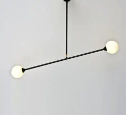 Suspension, Two Spheres, noir et blanc, H71cm, L90cm - Atelier Areti